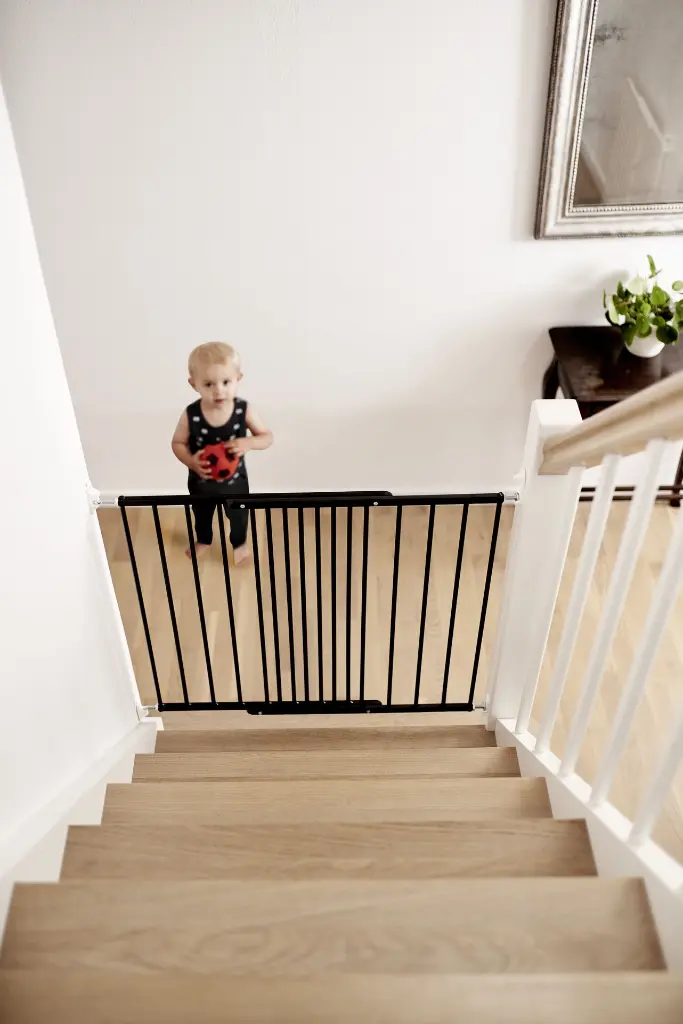 77316 BabyDan Liva Black.webp