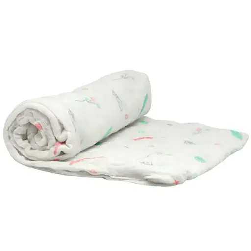 [01588-06] Wikkeldoek Bamboe Tetra 120x120cm Feathers Pink | Wit/Roze