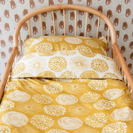[01162-723] Tuck-Inn Dekbedovertrek 100x135cm Sparkle Sweet Honey | Geel